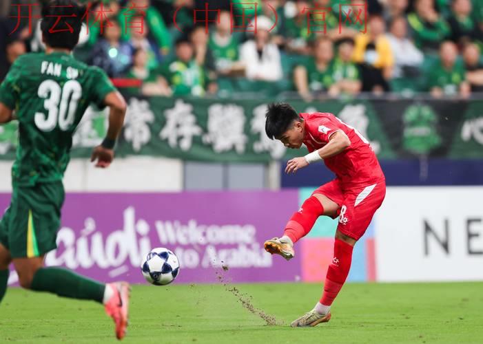 皇冠体育足球怎么看, 如何利用皇冠体育平台准确分析足球赛事并制定投注策略